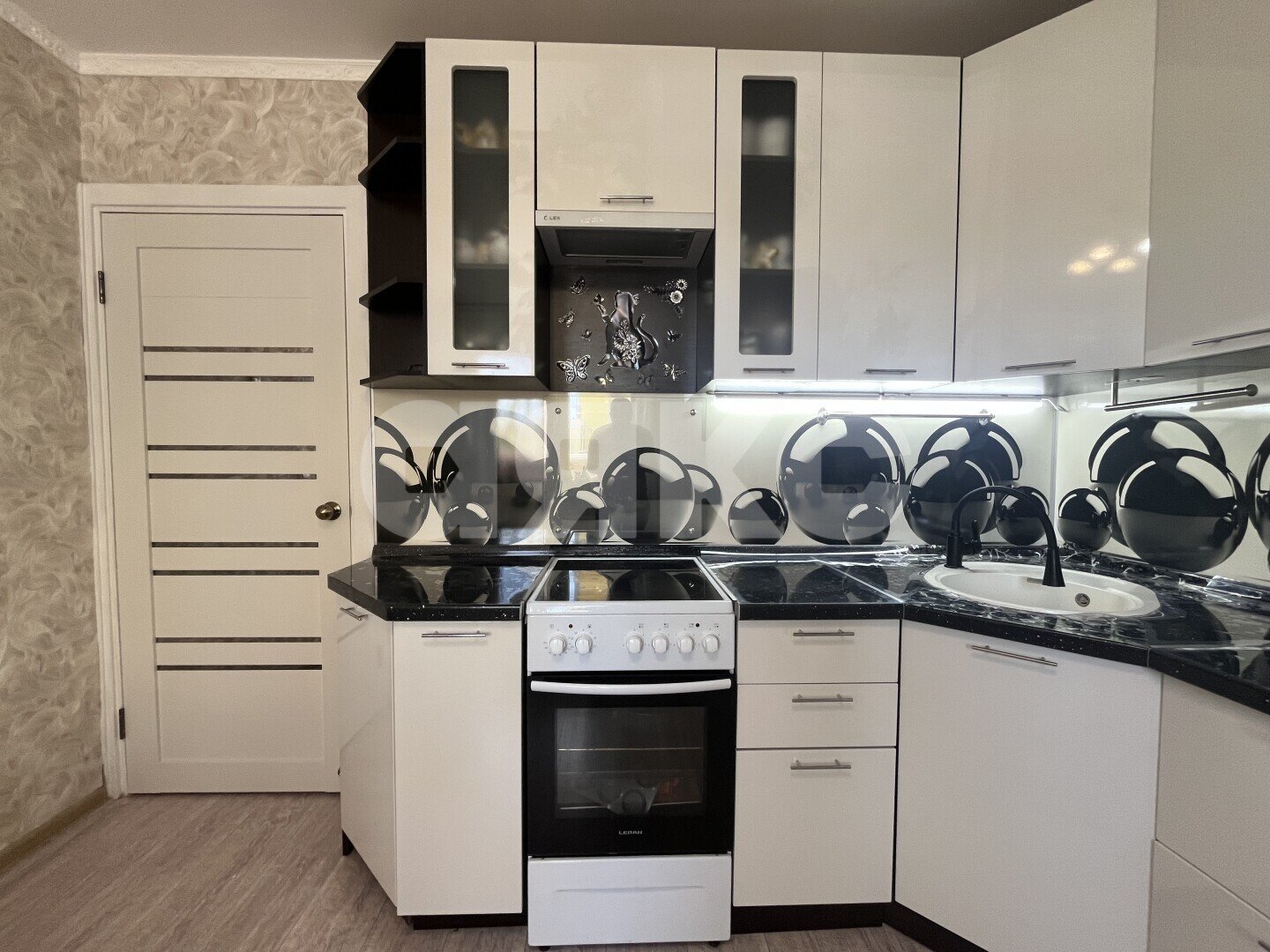 Фото №4: 2-комнатная квартира <span class="whitespace-nowrap">64 м²</span>, <span class="whitespace-nowrap">1/16 эт.</span> - Анапа, Горгиппия, мкр. ЖК Горгиппия Морская, ул. Ленина, 233