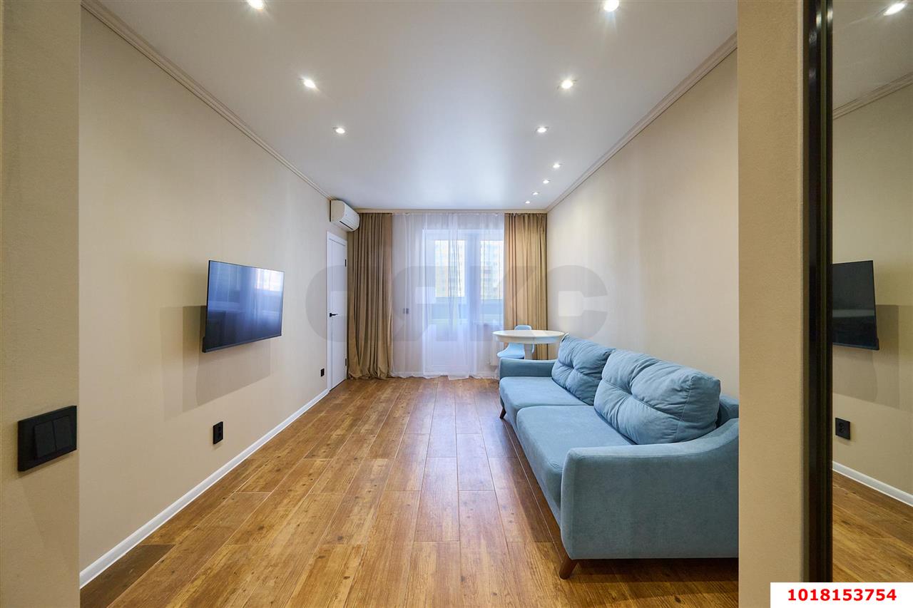 Фото №4: 1-комнатная квартира <span class="whitespace-nowrap">51 м²</span>, <span class="whitespace-nowrap">4/10 эт.</span> - Краснодар, Прикубанский внутригородской округ, Россинского, мкр. жилой комплекс Инсити, ул. Командорская, 5/2