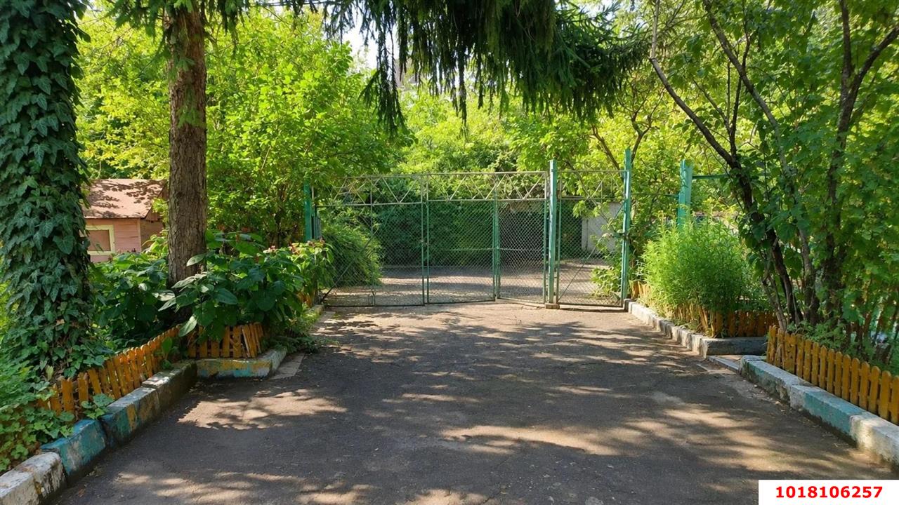 Фото №15: Часть дома <span class="whitespace-nowrap">40 м²</span> <span class="whitespace-nowrap">+ 1 сот.</span>, <span class="whitespace-nowrap">1 эт.</span> - Краснодар, мкр. Западный внутригородской округ, ул. Клубная, 12А
