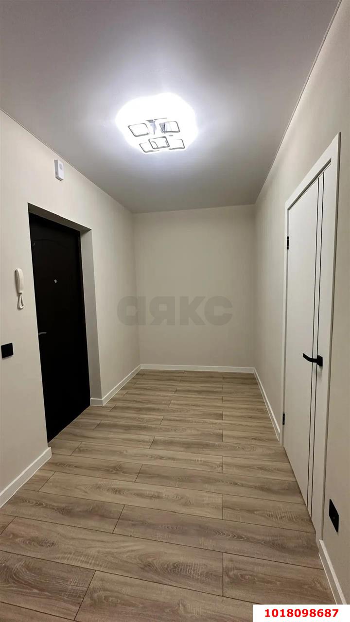 Фото №10: 1-комнатная квартира <span class="whitespace-nowrap">44 м²</span>, <span class="whitespace-nowrap">9/21 эт.</span> - Краснодар, Карасунский внутригородской округ, Пашковский, мкр. жилой комплекс Империал, ул. Бородинская, 137/1