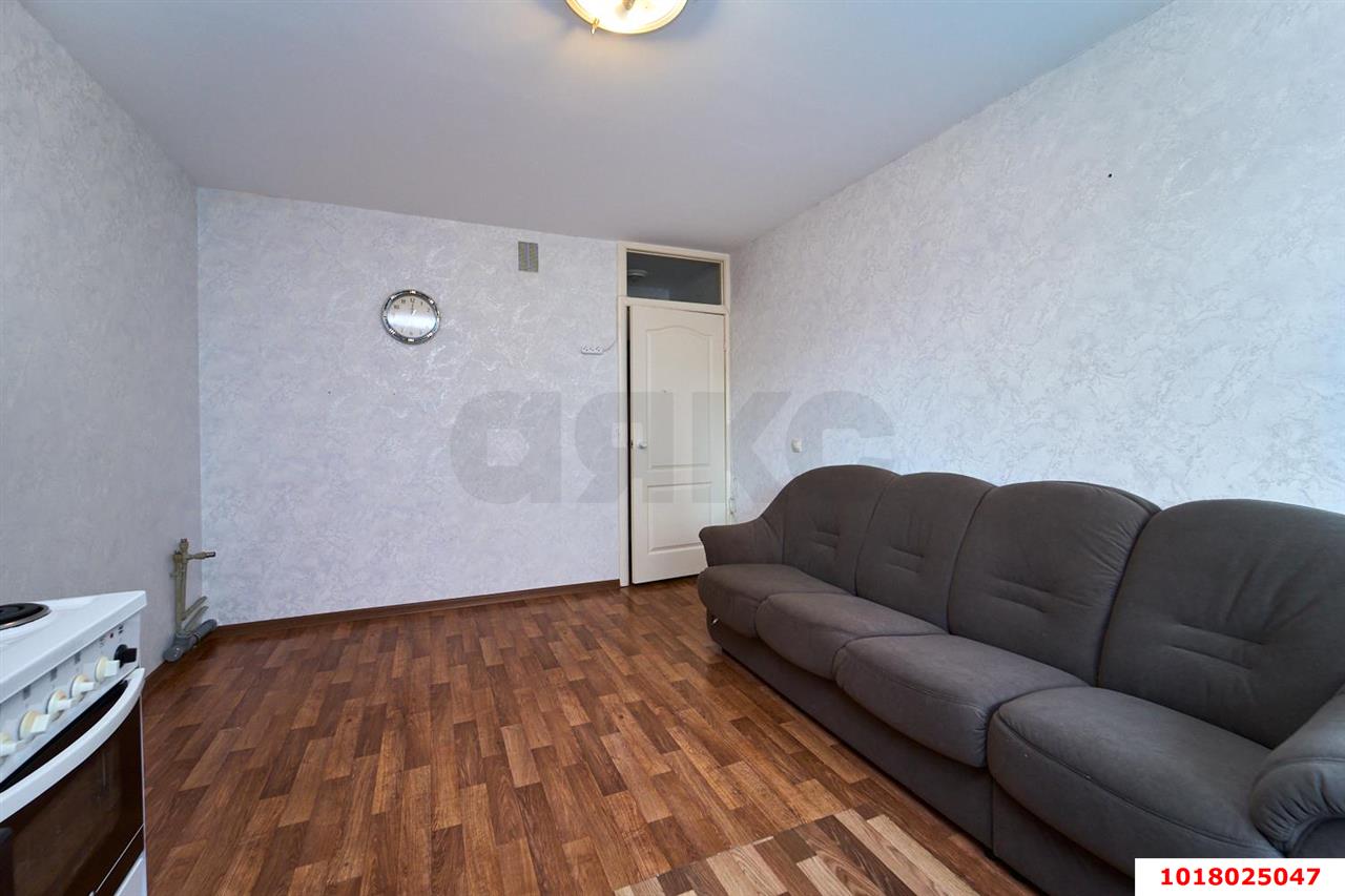Фото №5: 2-комнатная квартира <span class="whitespace-nowrap">71 м²</span>, <span class="whitespace-nowrap">9/23 эт.</span> - Краснодар, Прикубанский внутригородской округ, мкр. Восточно-Кругликовский, ул. Героев-Разведчиков, 21/2