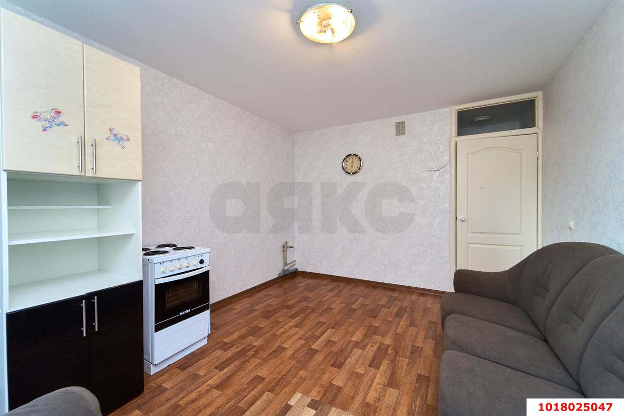 Фото №3: 2-комнатная квартира <span class="whitespace-nowrap">71 м²</span>, <span class="whitespace-nowrap">9/23 эт.</span> - Краснодар, Прикубанский внутригородской округ, мкр. Восточно-Кругликовский, ул. Героев-Разведчиков, 21/2