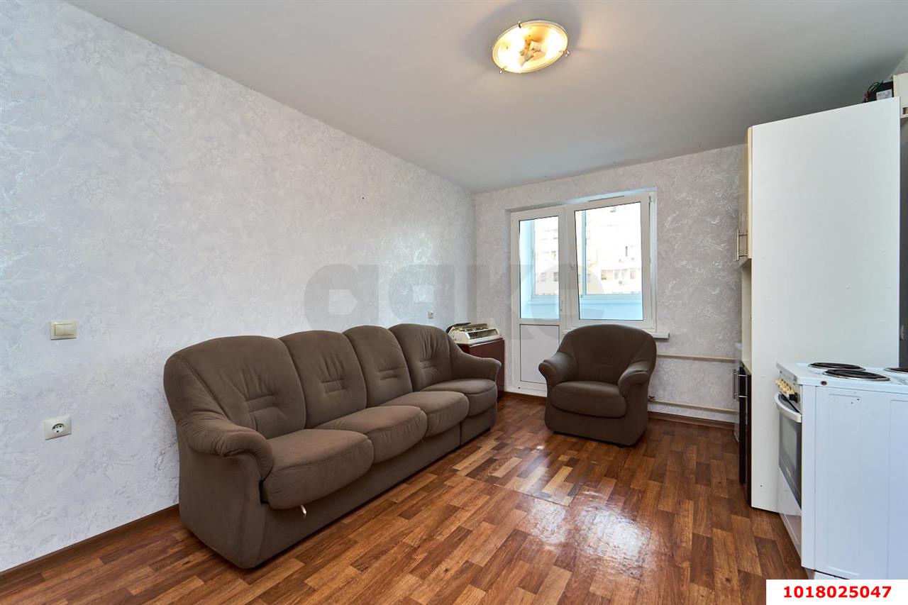 Фото №4: 2-комнатная квартира <span class="whitespace-nowrap">71 м²</span>, <span class="whitespace-nowrap">9/23 эт.</span> - Краснодар, Прикубанский внутригородской округ, мкр. Восточно-Кругликовский, ул. Героев-Разведчиков, 21/2