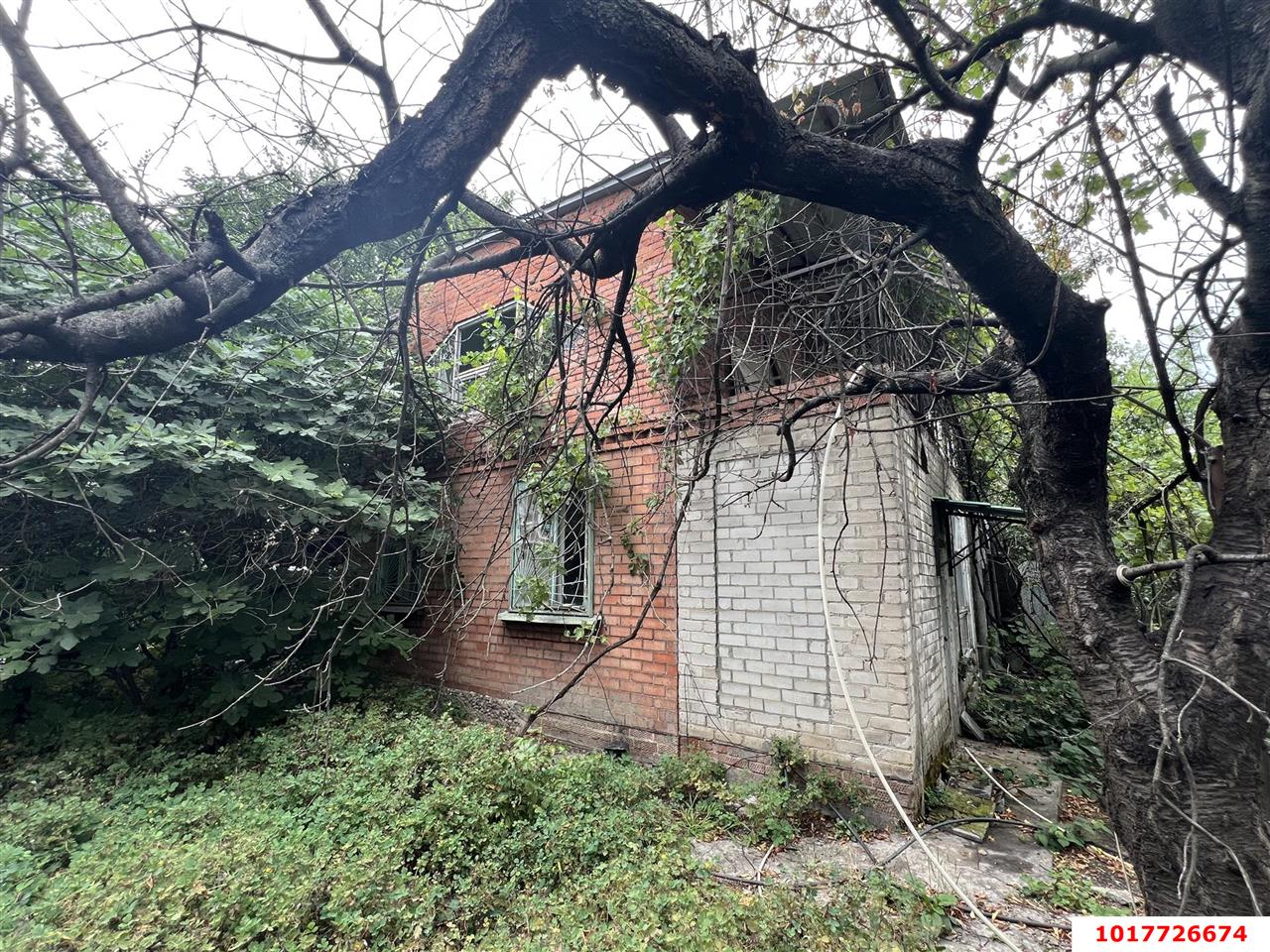 Фото №6: Дом <span class="whitespace-nowrap">169 м²</span> <span class="whitespace-nowrap">+ 4.53 сот.</span>, <span class="whitespace-nowrap">3 эт.</span> - № 7, мкр. Прикубанский внутригородской округ, ул. Железнодорожная, 2