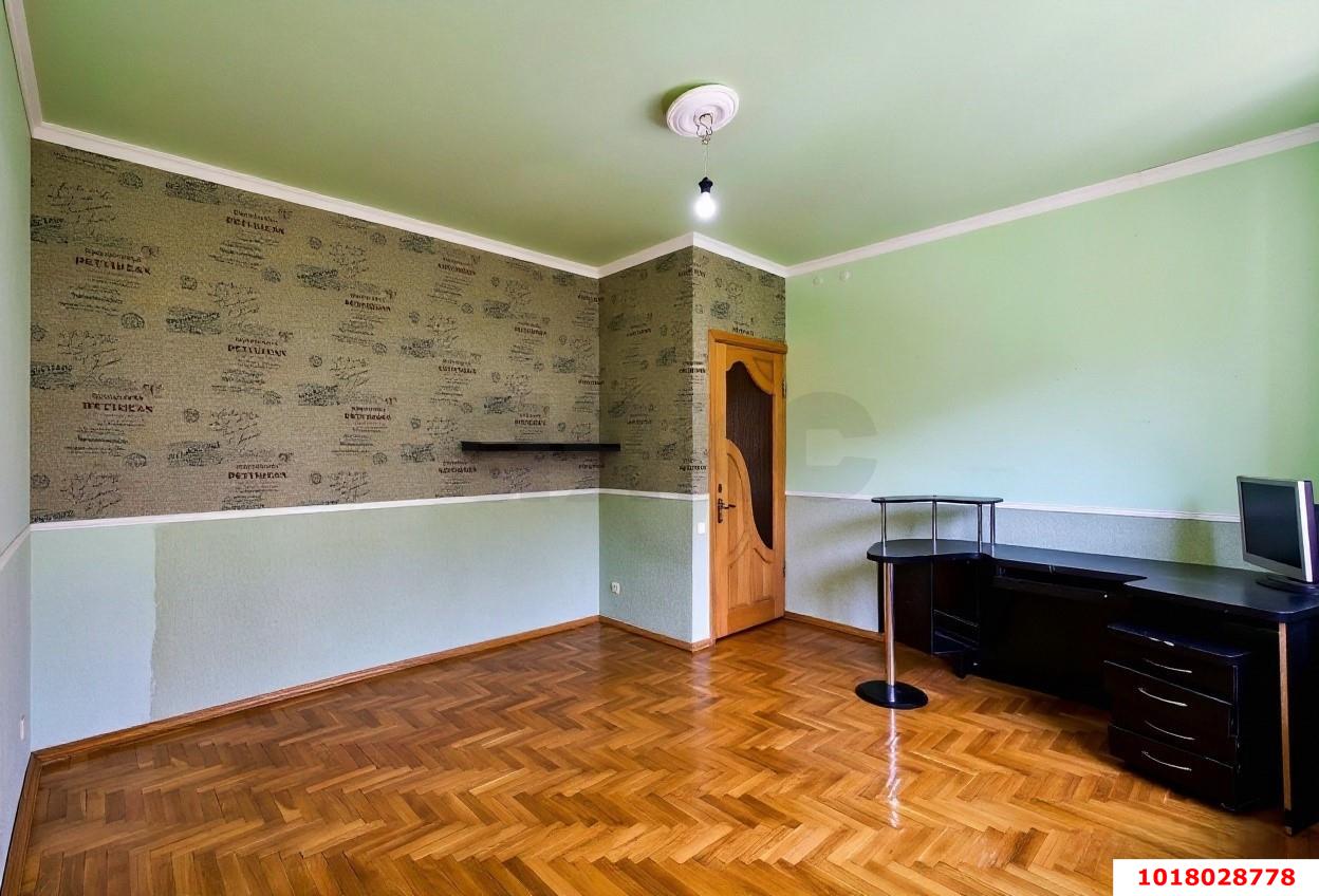 Фото №13: 3-комнатная квартира <span class="whitespace-nowrap">121 м²</span>, <span class="whitespace-nowrap">2/6 эт.</span> - Краснодар, Прикубанский внутригородской округ, Школьный, Круглик, мкр. Табачная Фабрика, ул. Академика Пустовойта, 16