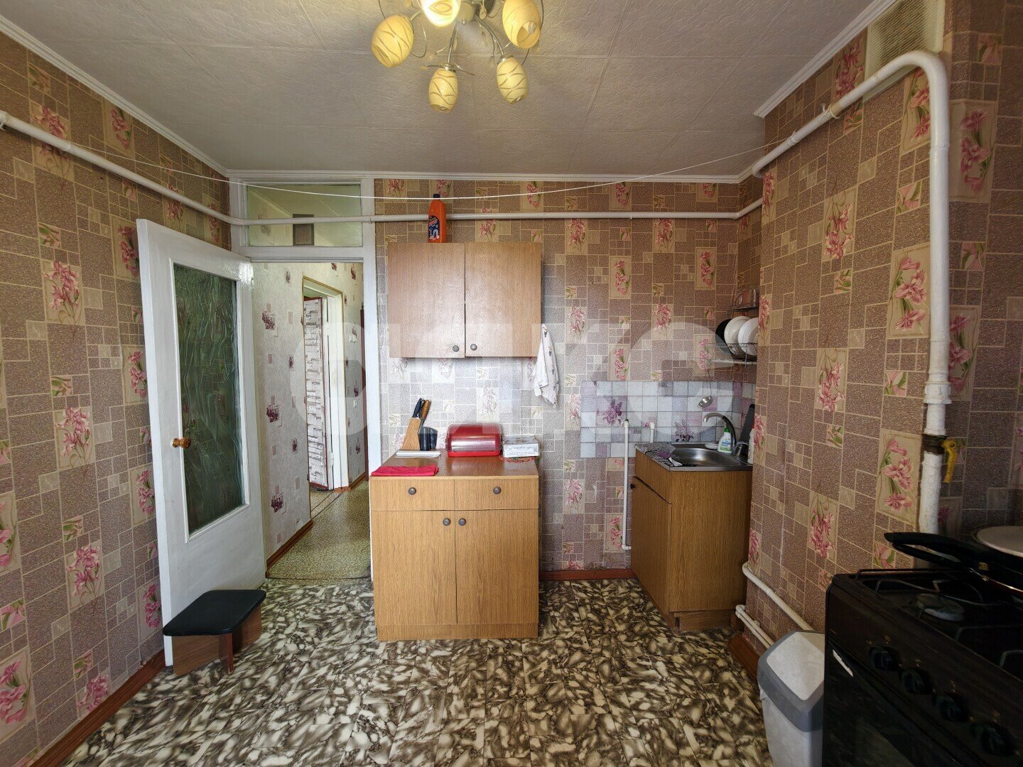 Фото №3: 1-комнатная квартира <span class="whitespace-nowrap">37 м²</span>, <span class="whitespace-nowrap">3/3 эт.</span> - Кореновск, мкр. 1-й квартал, ул. Фрунзе, 205