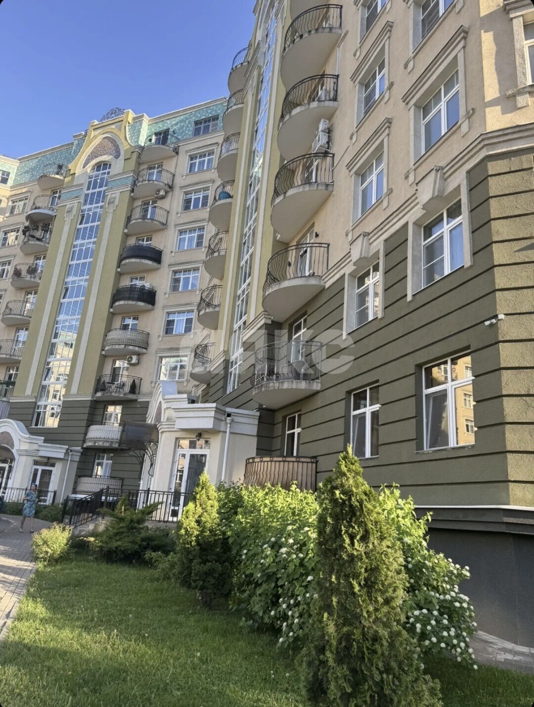 Фото №8: 1-комнатная квартира <span class="whitespace-nowrap">62 м²</span>, <span class="whitespace-nowrap">1/10 эт.</span> - Ильинское-Усово, мкр. жилой комплекс Усово Парк, пр-д Александра Невского, 3