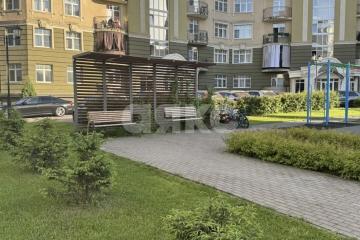 Фото №1: 1-комнатная квартира <span class="whitespace-nowrap">62 м²</span>, <span class="whitespace-nowrap">1/10 эт.</span> - Ильинское-Усово, мкр. жилой комплекс Усово Парк, пр-д Александра Невского, 3