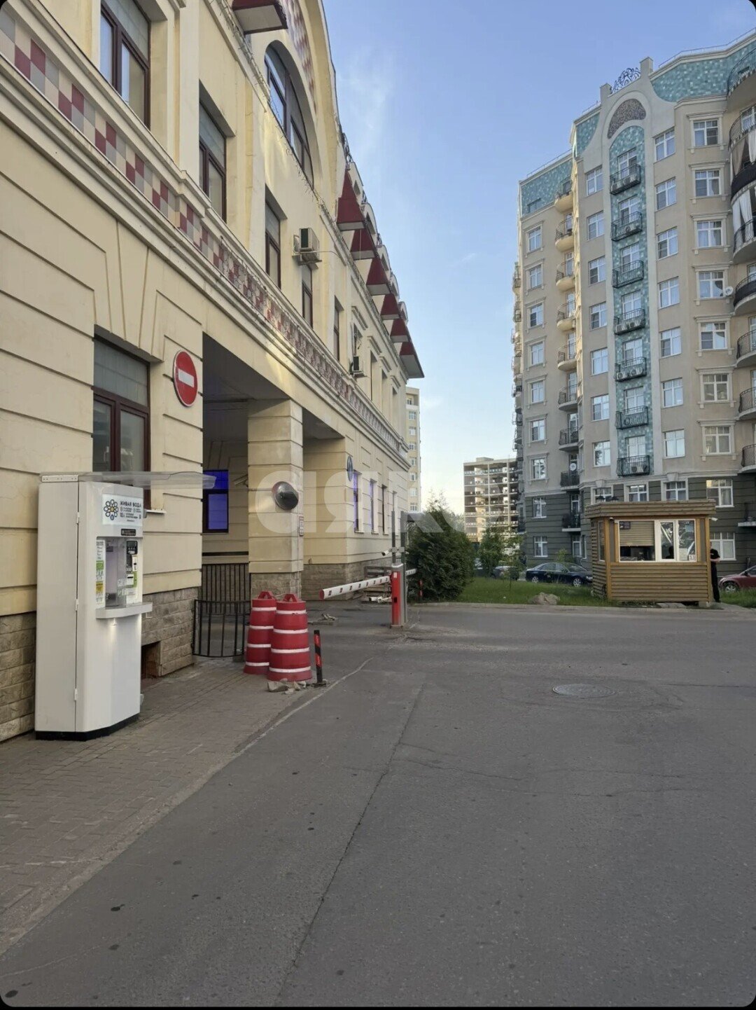 Фото №6: 1-комнатная квартира <span class="whitespace-nowrap">62 м²</span>, <span class="whitespace-nowrap">1/10 эт.</span> - Ильинское-Усово, мкр. жилой комплекс Усово Парк, пр-д Александра Невского, 3