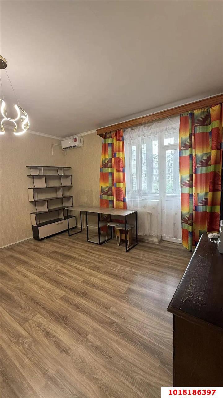 Фото №5: 1-комнатная квартира <span class="whitespace-nowrap">43 м²</span>, <span class="whitespace-nowrap">3/5 эт.</span> - Краснодар, Прикубанский внутригородской округ, мкр. Музыкальный, ул. имени Сергея Есенина, 112