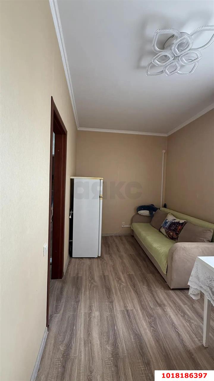 Фото №3: 1-комнатная квартира <span class="whitespace-nowrap">43 м²</span>, <span class="whitespace-nowrap">3/5 эт.</span> - Краснодар, Прикубанский внутригородской округ, мкр. Музыкальный, ул. имени Сергея Есенина, 112