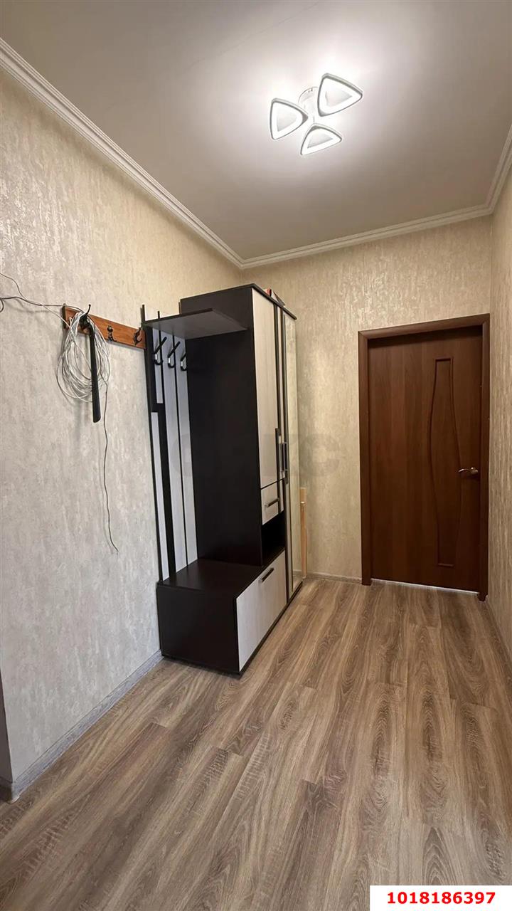 Фото №14: 1-комнатная квартира <span class="whitespace-nowrap">43 м²</span>, <span class="whitespace-nowrap">3/5 эт.</span> - Краснодар, Прикубанский внутригородской округ, мкр. Музыкальный, ул. имени Сергея Есенина, 112