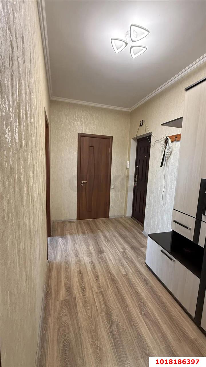 Фото №13: 1-комнатная квартира <span class="whitespace-nowrap">43 м²</span>, <span class="whitespace-nowrap">3/5 эт.</span> - Краснодар, Прикубанский внутригородской округ, мкр. Музыкальный, ул. имени Сергея Есенина, 112
