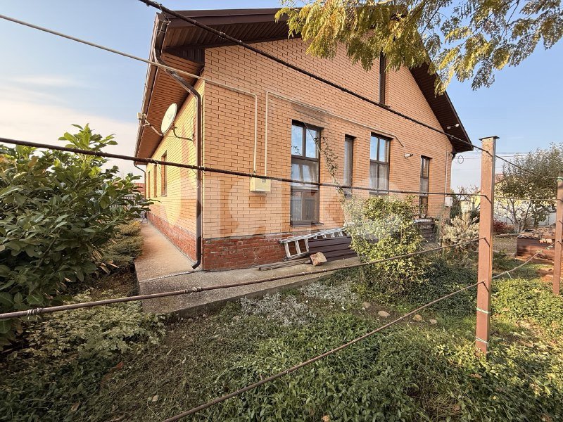 Фото №3: Дом <span class="whitespace-nowrap">116 м²</span> <span class="whitespace-nowrap">+ 5.73 сот.</span>, <span class="whitespace-nowrap">1 эт.</span> - Кореновск, ул. Ставропольская