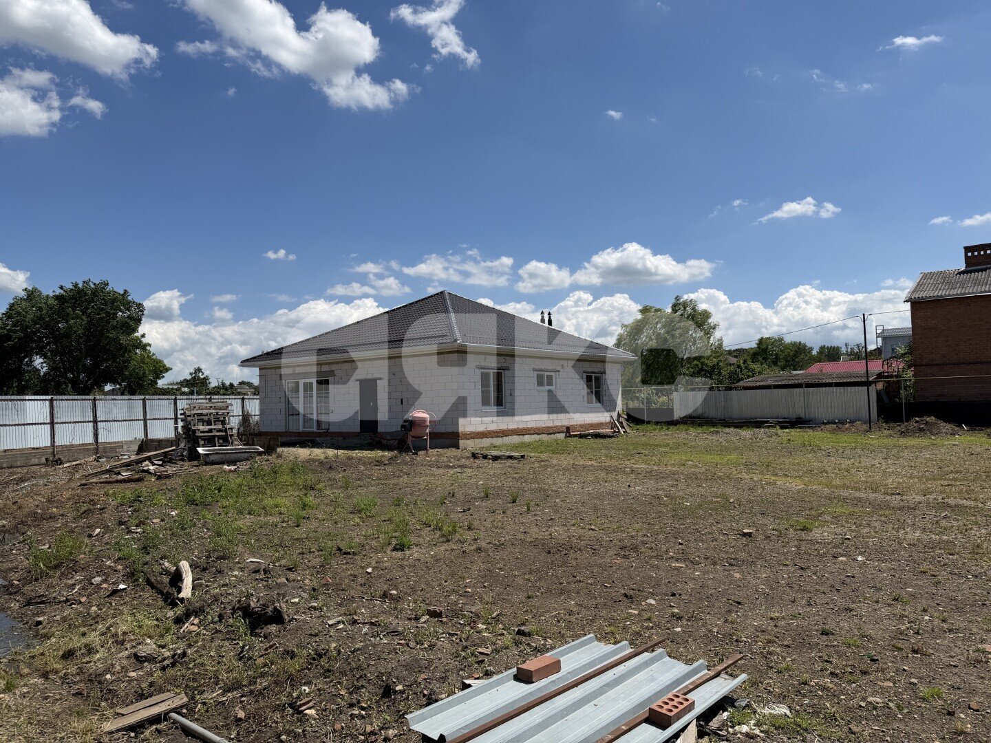 Фото №2: Дом <span class="whitespace-nowrap">122 м²</span> <span class="whitespace-nowrap">+ 7 сот.</span>, <span class="whitespace-nowrap">1 эт.</span> - Кореновск, мкр. 2-й квартал, ул. Мироненко