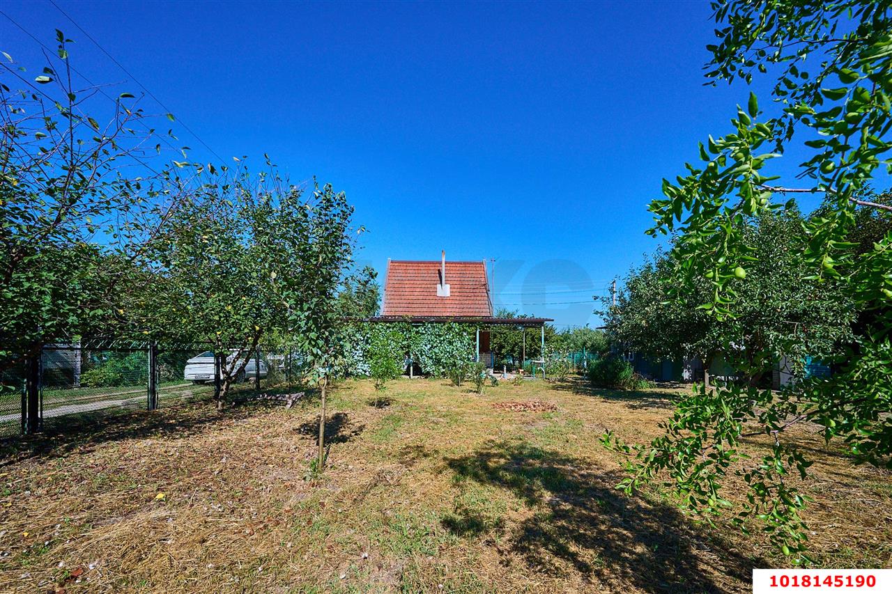 Фото №6: Дача <span class="whitespace-nowrap">36 м²</span> <span class="whitespace-nowrap">+ 6 сот.</span>, <span class="whitespace-nowrap">2 эт.</span> - НСТ Ромашка-2, мкр. Прикубанский внутригородской округ, ул. Строительная, 190