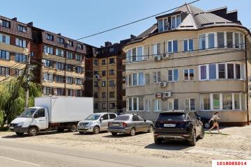 Фото №1: 1-комнатная квартира <span class="whitespace-nowrap">32 м²</span>, <span class="whitespace-nowrap">1/6 эт.</span> - Краснодар, мкр. Прикубанский внутригородской округ, ул. Тепличная, 96