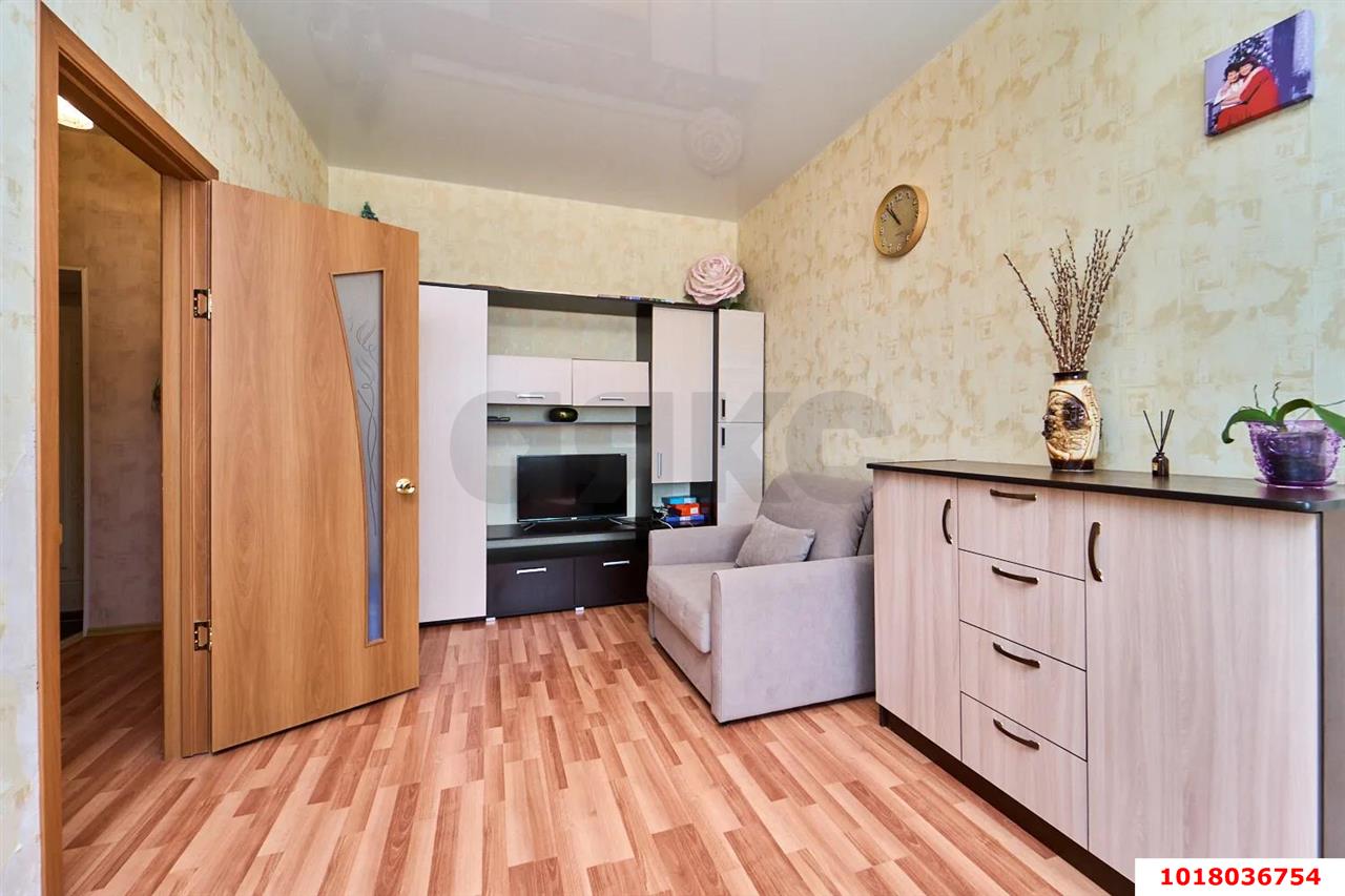 Фото №9: 1-комнатная квартира <span class="whitespace-nowrap">35 м²</span>, <span class="whitespace-nowrap">1/5 эт.</span> - Краснодар, Прикубанский внутригородской округ, мкр. жилой комплекс Западный Город, ул. Крылатская, 15