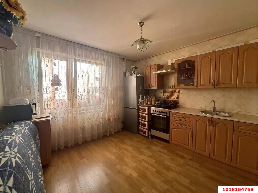 Фото №1: 1-комнатная квартира <span class="whitespace-nowrap">41 м²</span>, <span class="whitespace-nowrap">15/16 эт.</span> - Краснодар, Прикубанский внутригородской округ, мкр. Микрохирургии глаза, ул. Академика Лукьяненко, 34
