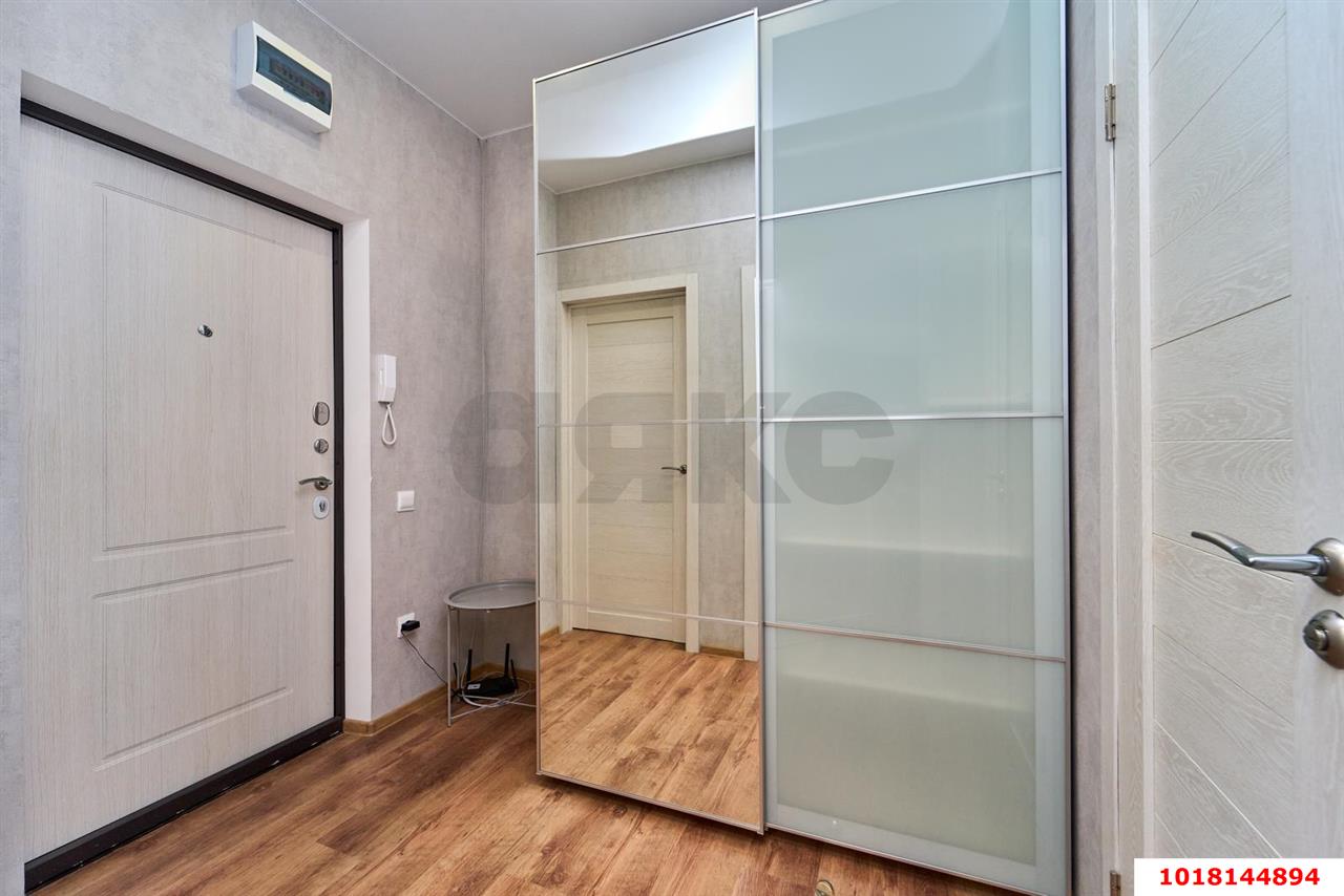 Фото №4: 1-комнатная квартира <span class="whitespace-nowrap">39 м²</span>, <span class="whitespace-nowrap">5/18 эт.</span> - Краснодар, Прикубанский внутригородской округ, Фестивальный, мкр. ЖК Цветы, ул. Круговая, 4Вк5