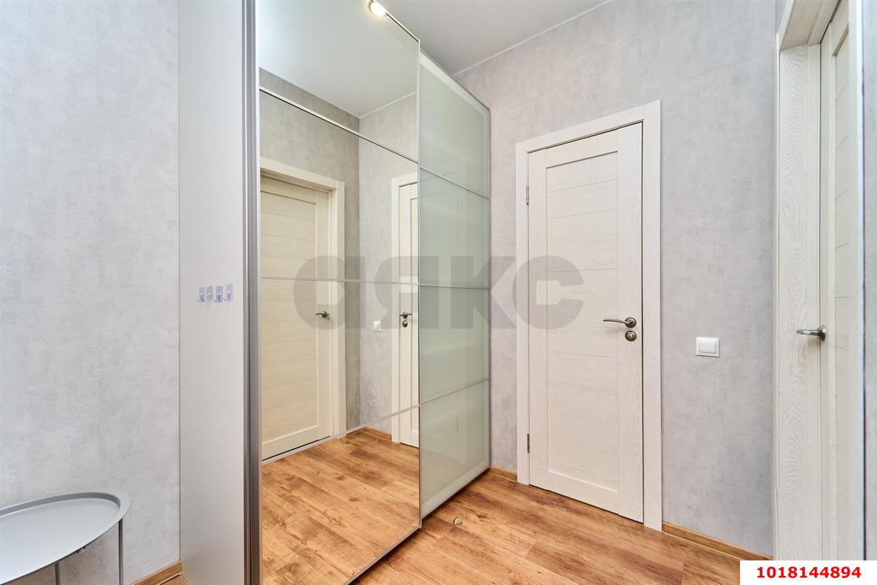 Фото №5: 1-комнатная квартира <span class="whitespace-nowrap">39 м²</span>, <span class="whitespace-nowrap">5/18 эт.</span> - Краснодар, Прикубанский внутригородской округ, Фестивальный, мкр. ЖК Цветы, ул. Круговая, 4Вк5