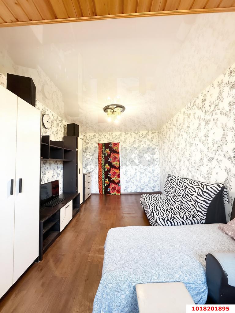 Фото №4: 2-комнатная квартира <span class="whitespace-nowrap">48 м²</span>, <span class="whitespace-nowrap">5/5 эт.</span> - Краснодар, Карасунский внутригородской округ, мкр. Гидростроителей, ул. имени В.Н. Мачуги, 80/1