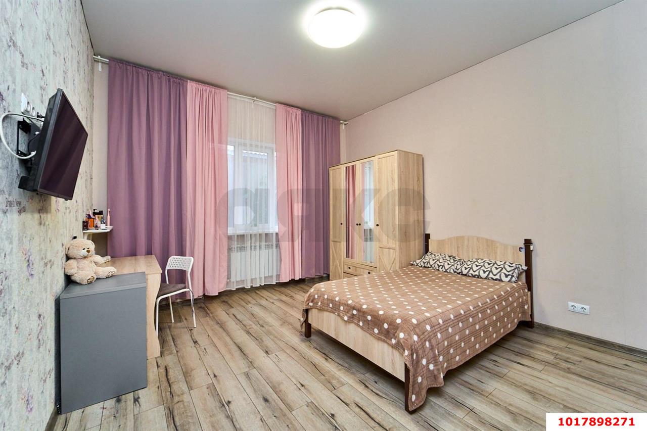 Фото №6: Дом <span class="whitespace-nowrap">106 м²</span> <span class="whitespace-nowrap">+ 4 сот.</span>, <span class="whitespace-nowrap">1 эт.</span> - Индустриальный, Прикубанский внутригородской округ, мкр. Дивный, б-р Голубой, 45