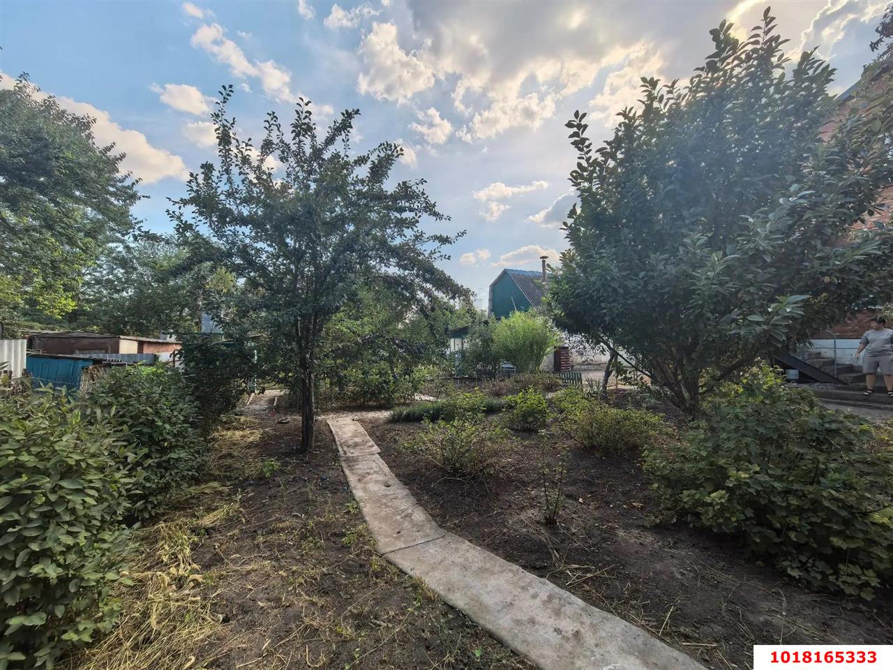 Фото №36: Дом <span class="whitespace-nowrap">139 м²</span> <span class="whitespace-nowrap">+ 4 сот.</span>, <span class="whitespace-nowrap">2 эт.</span> - Механизатор, Прикубанский внутригородской округ, мкр. Северный массив, ул. Сиреневая