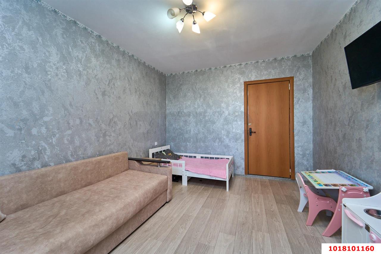 Фото №8: 2-комнатная квартира <span class="whitespace-nowrap">57 м²</span>, <span class="whitespace-nowrap">13/14 эт.</span> - Краснодар, Западный внутригородской округ, мкр. Юбилейный, пр-кт Чекистов, 1