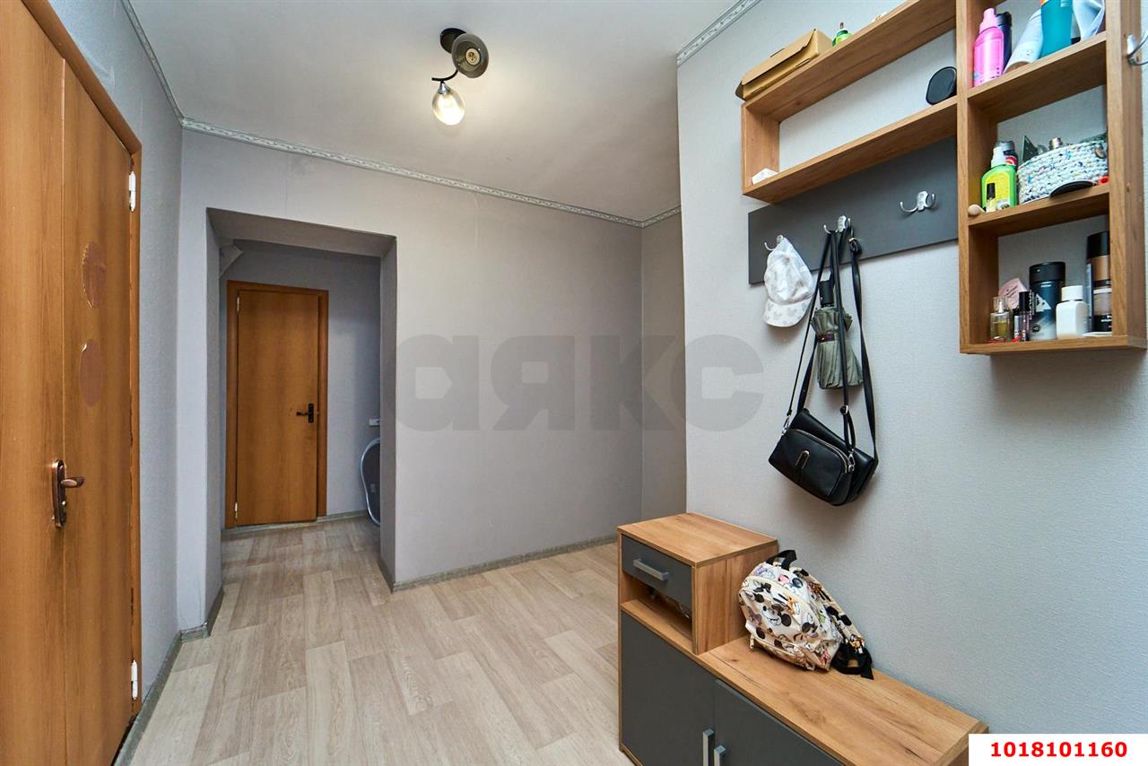 Фото №10: 2-комнатная квартира <span class="whitespace-nowrap">57 м²</span>, <span class="whitespace-nowrap">13/14 эт.</span> - Краснодар, Западный внутригородской округ, мкр. Юбилейный, пр-кт Чекистов, 1