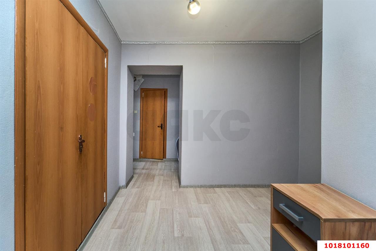 Фото №12: 2-комнатная квартира <span class="whitespace-nowrap">57 м²</span>, <span class="whitespace-nowrap">13/14 эт.</span> - Краснодар, Западный внутригородской округ, мкр. Юбилейный, пр-кт Чекистов, 1