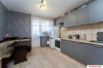 Фото №1: 2-комнатная квартира <span class="whitespace-nowrap">57 м²</span>, <span class="whitespace-nowrap">13/14 эт.</span> - Краснодар, мкр. Юбилейный, пр-кт Чекистов, 1