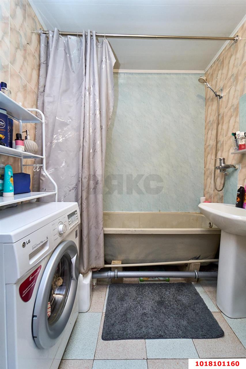 Фото №14: 2-комнатная квартира <span class="whitespace-nowrap">57 м²</span>, <span class="whitespace-nowrap">13/14 эт.</span> - Краснодар, Западный внутригородской округ, мкр. Юбилейный, пр-кт Чекистов, 1