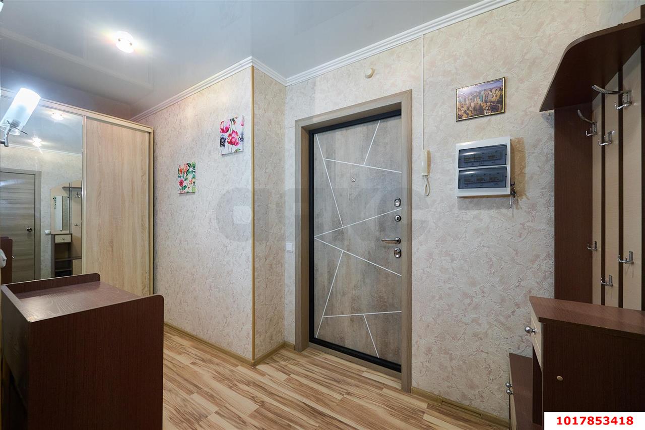 Фото №9: 1-комнатная квартира <span class="whitespace-nowrap">43 м²</span>, <span class="whitespace-nowrap">6/17 эт.</span> - Краснодар, Прикубанский внутригородской округ, Музыкальный, ЖК Времена Года, мкр. имени Петра Метальникова, ул. Петра Метальникова, 5к1