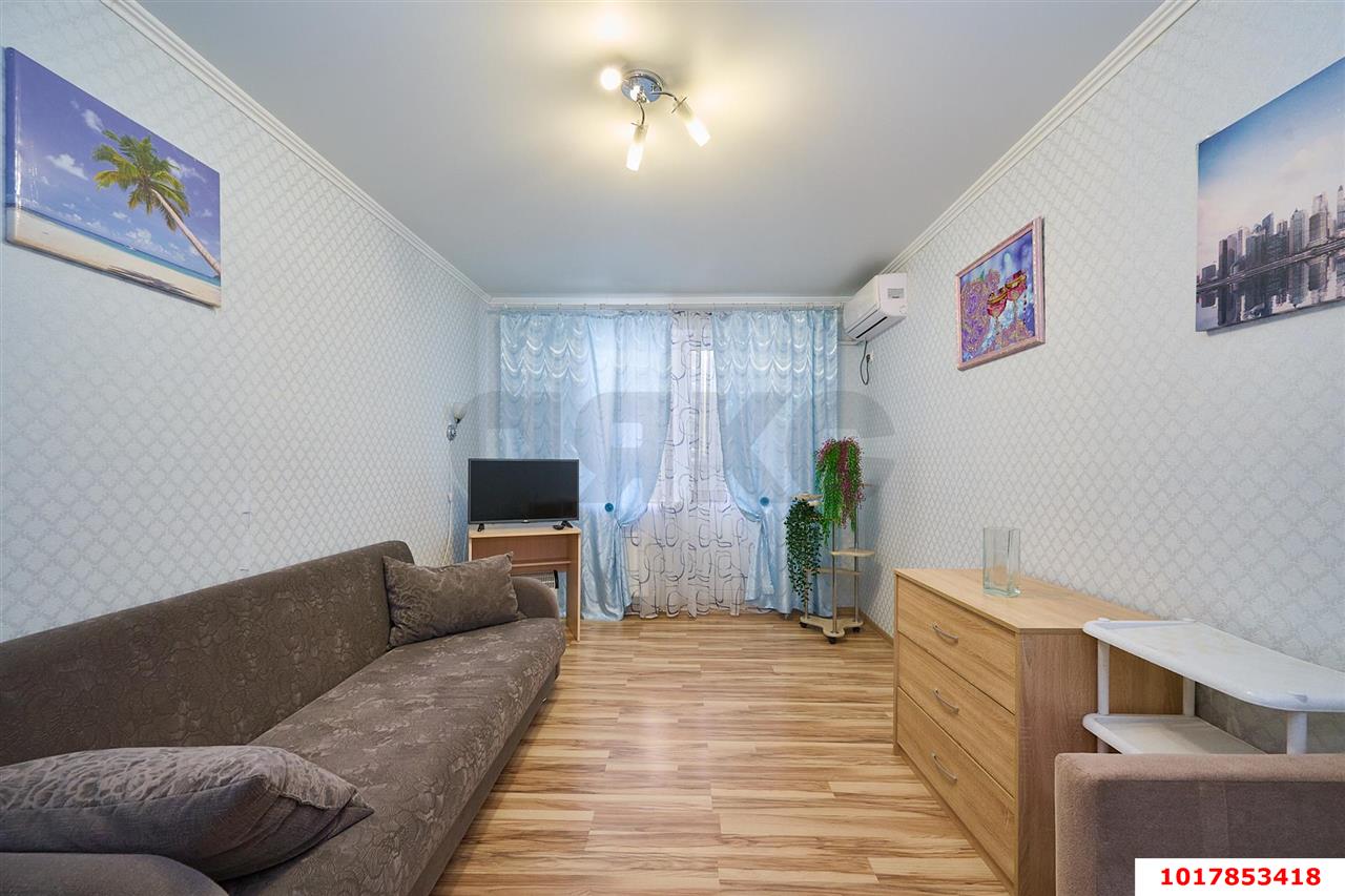 Фото №4: 1-комнатная квартира <span class="whitespace-nowrap">43 м²</span>, <span class="whitespace-nowrap">6/17 эт.</span> - Краснодар, Прикубанский внутригородской округ, Музыкальный, ЖК Времена Года, мкр. имени Петра Метальникова, ул. Петра Метальникова, 5к1