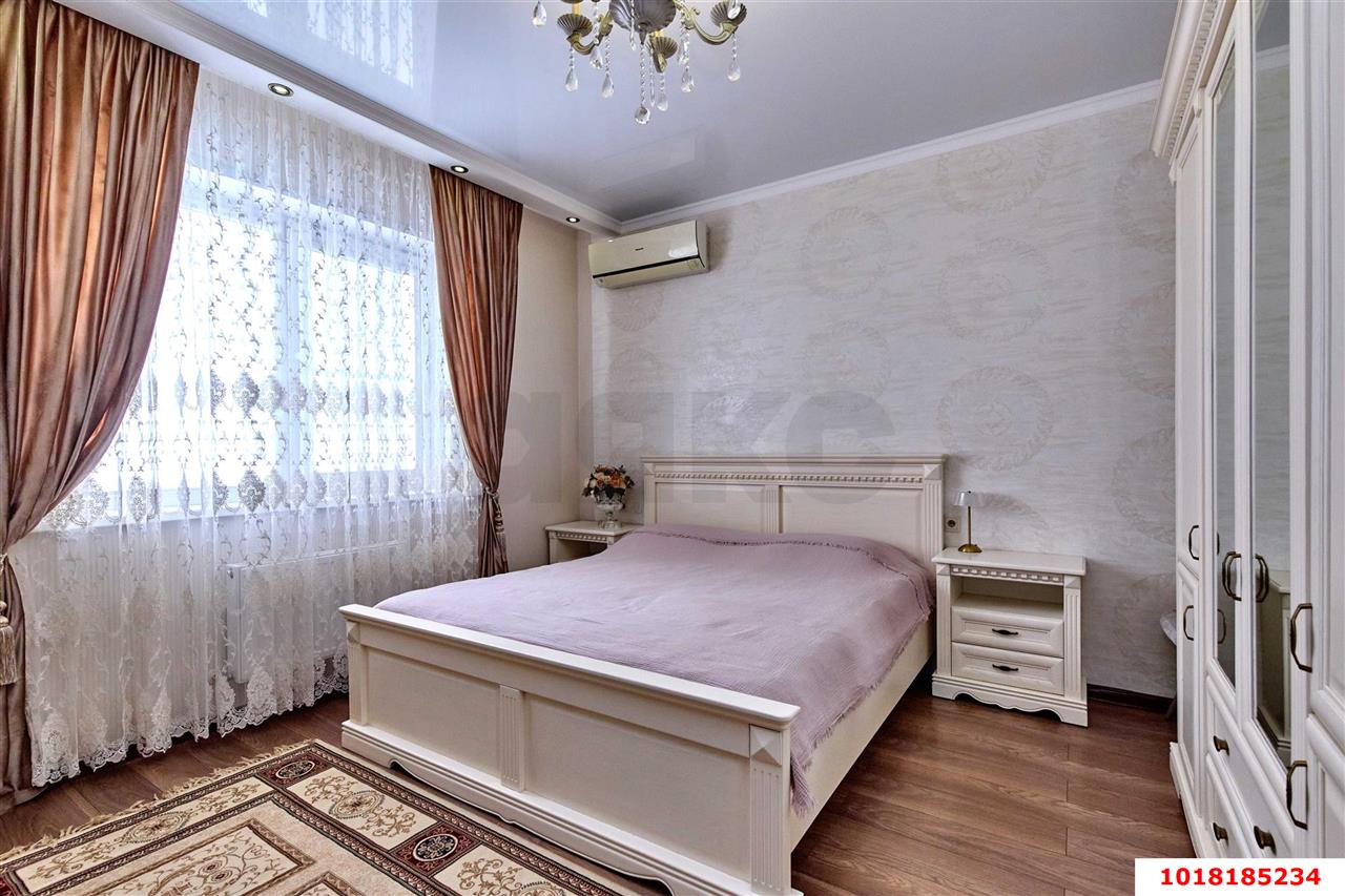 Фото №8: 3-комнатная квартира <span class="whitespace-nowrap">82 м²</span>, <span class="whitespace-nowrap">13/16 эт.</span> - Краснодар, Западный внутригородской округ, мкр. Юбилейный, ул. 70-летия Октября, 1/1