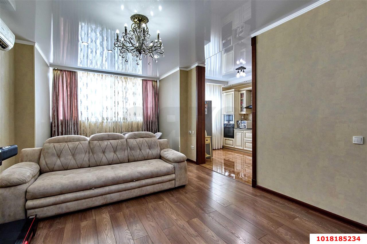 Фото №5: 3-комнатная квартира <span class="whitespace-nowrap">82 м²</span>, <span class="whitespace-nowrap">13/16 эт.</span> - Краснодар, Западный внутригородской округ, мкр. Юбилейный, ул. 70-летия Октября, 1/1
