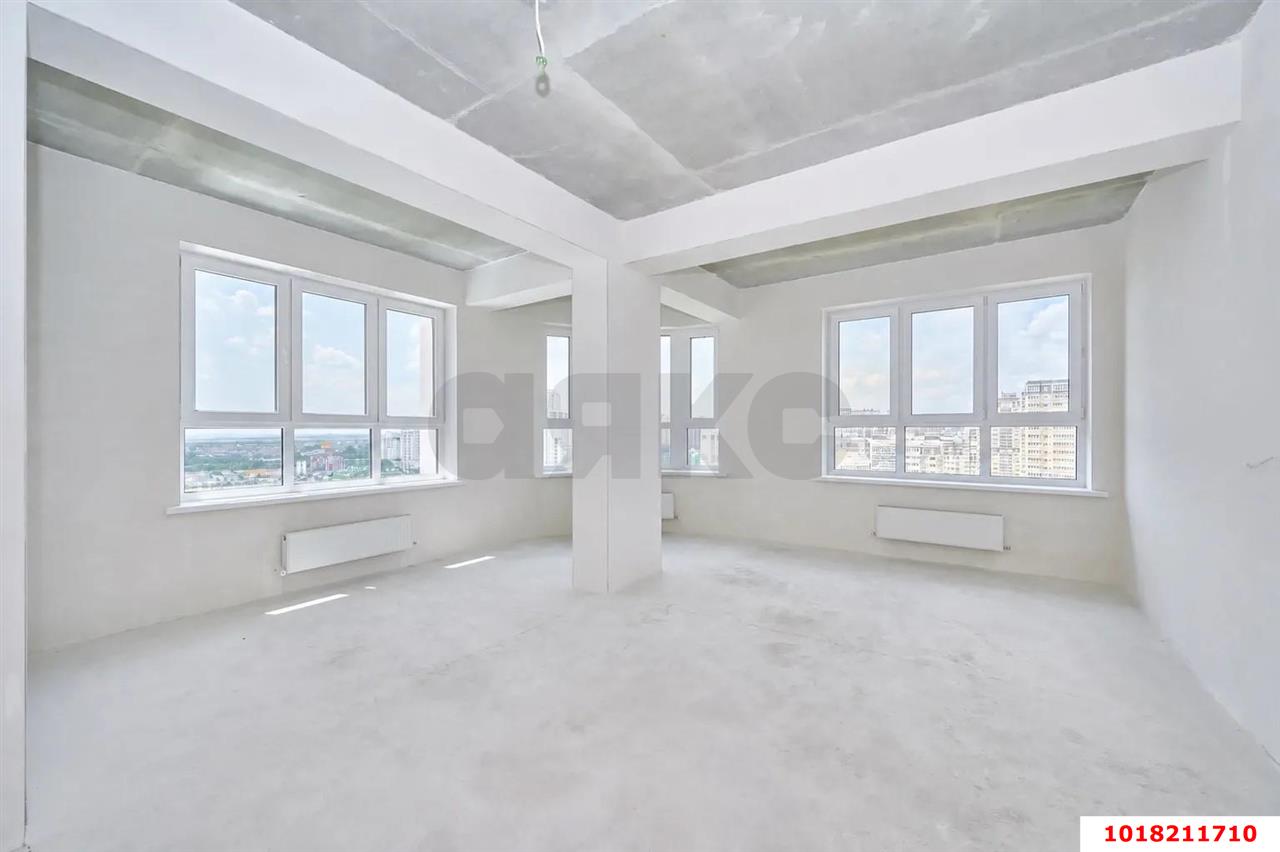 Фото №7: 3-комнатная квартира <span class="whitespace-nowrap">113 м²</span>, <span class="whitespace-nowrap">14/18 эт.</span> - Краснодар, Прикубанский внутригородской округ, мкр. культурный квартал Эрмитаж, ул. имени Мурата Ахеджака, 20к1