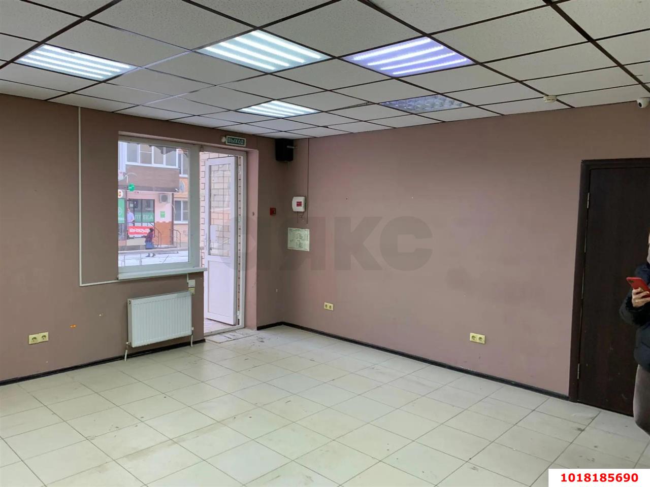 Фото №5: Торговое помещение <span class="whitespace-nowrap">105 м²</span>, <span class="whitespace-nowrap">1/6 эт.</span> - Краснодар, Прикубанский внутригородской округ, мкр. Музыкальный, ул. имени С.В. Рахманинова, 24