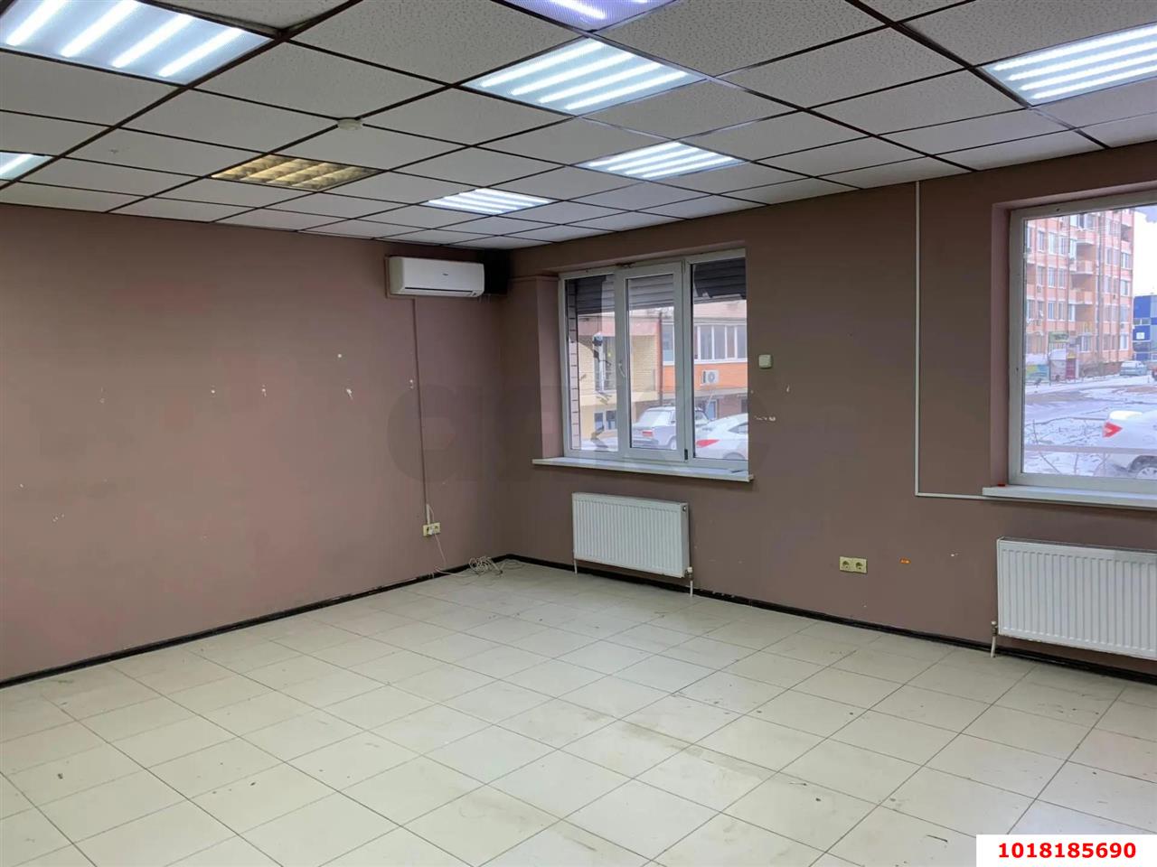 Фото №2: Торговое помещение <span class="whitespace-nowrap">105 м²</span>, <span class="whitespace-nowrap">1/6 эт.</span> - Краснодар, Прикубанский внутригородской округ, мкр. Музыкальный, ул. имени С.В. Рахманинова, 24