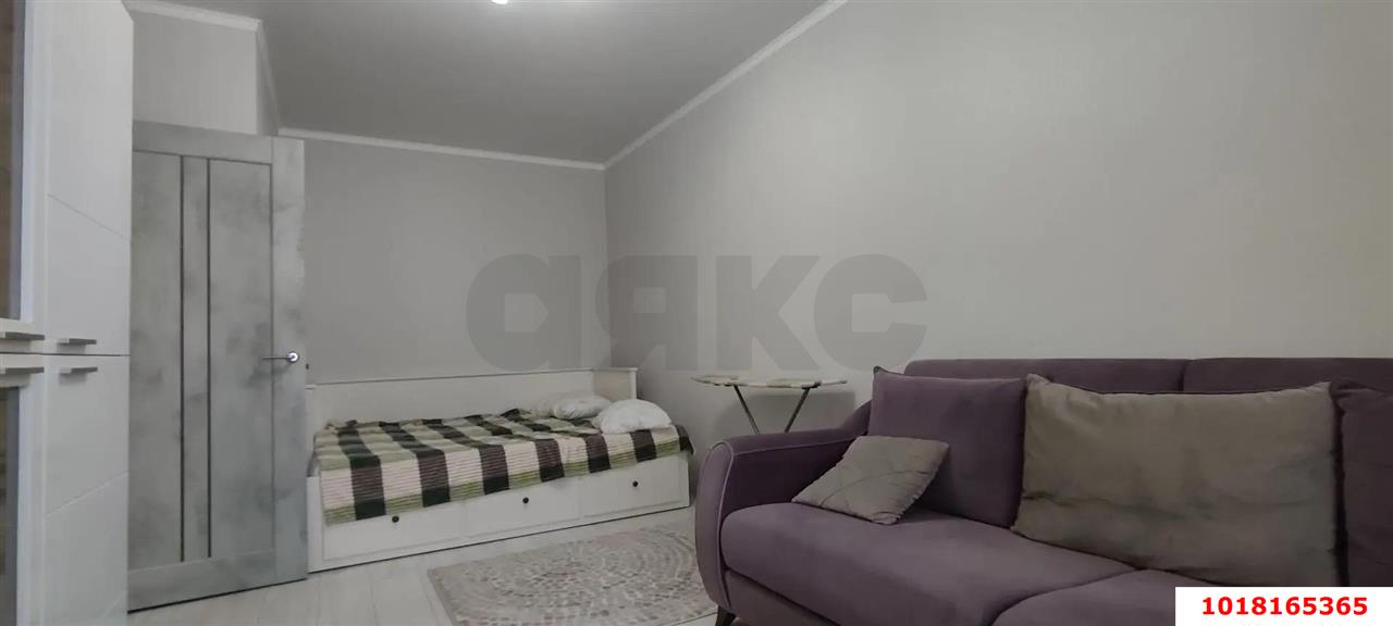 Фото №9: 1-комнатная квартира <span class="whitespace-nowrap">39 м²</span>, <span class="whitespace-nowrap">11/12 эт.</span> - Краснодар, Прикубанский внутригородской округ, Славянский, мкр. Светлоград, ул. Красных Партизан, 1/4к8
