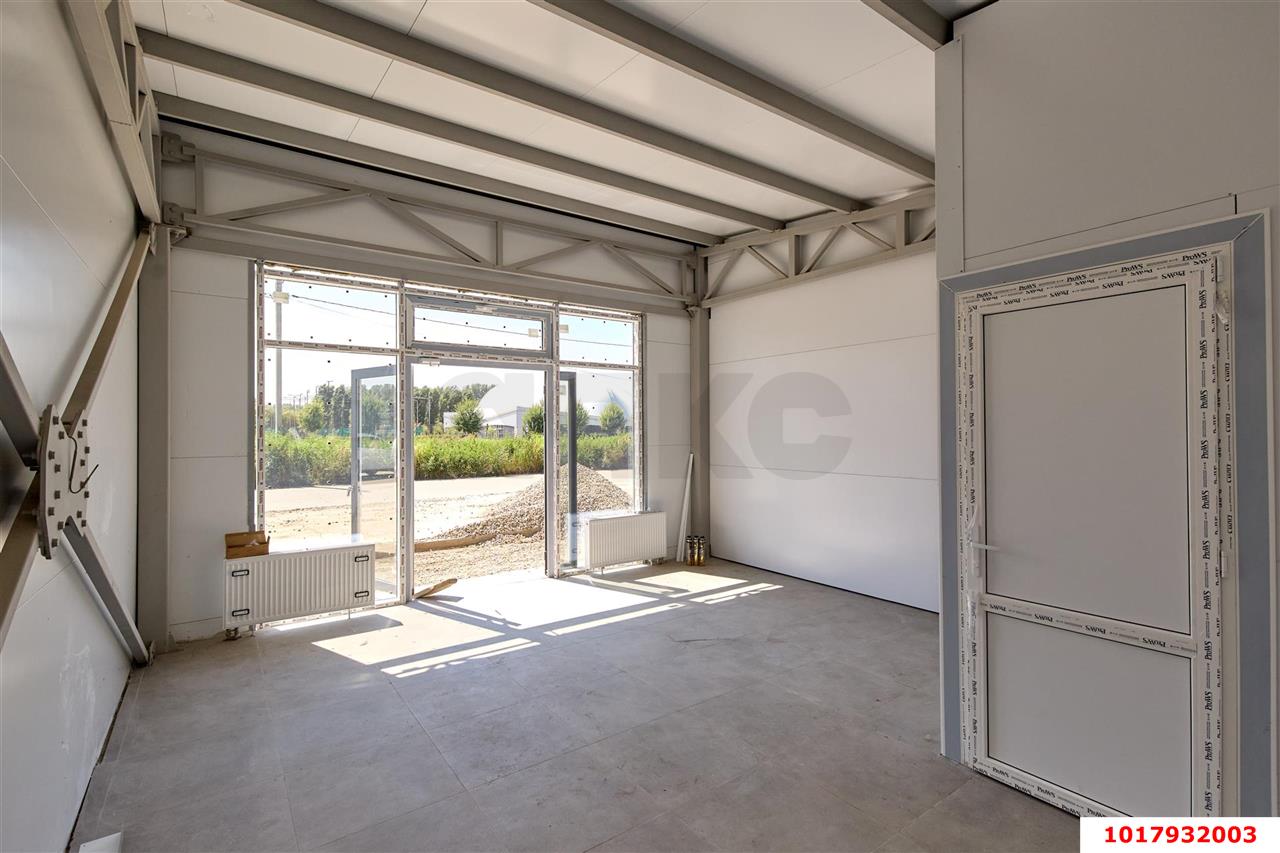 Фото №5: Торговое помещение <span class="whitespace-nowrap">236 м²</span>, <span class="whitespace-nowrap">1/1 эт.</span> - Краснодар, мкр. Карасунский внутригородской округ, ул. имени Мецената Лю Трахова, 14/1
