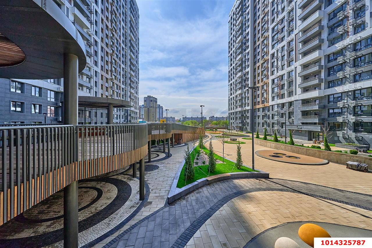 Фото №2: 2-комнатная квартира <span class="whitespace-nowrap">70 м²</span>, <span class="whitespace-nowrap">7/24 эт.</span> - Краснодар, Центральный внутригородской округ, Табачная Фабрика, мкр. ЖК Все Свои Вип, ул. Колхозная, 5/2