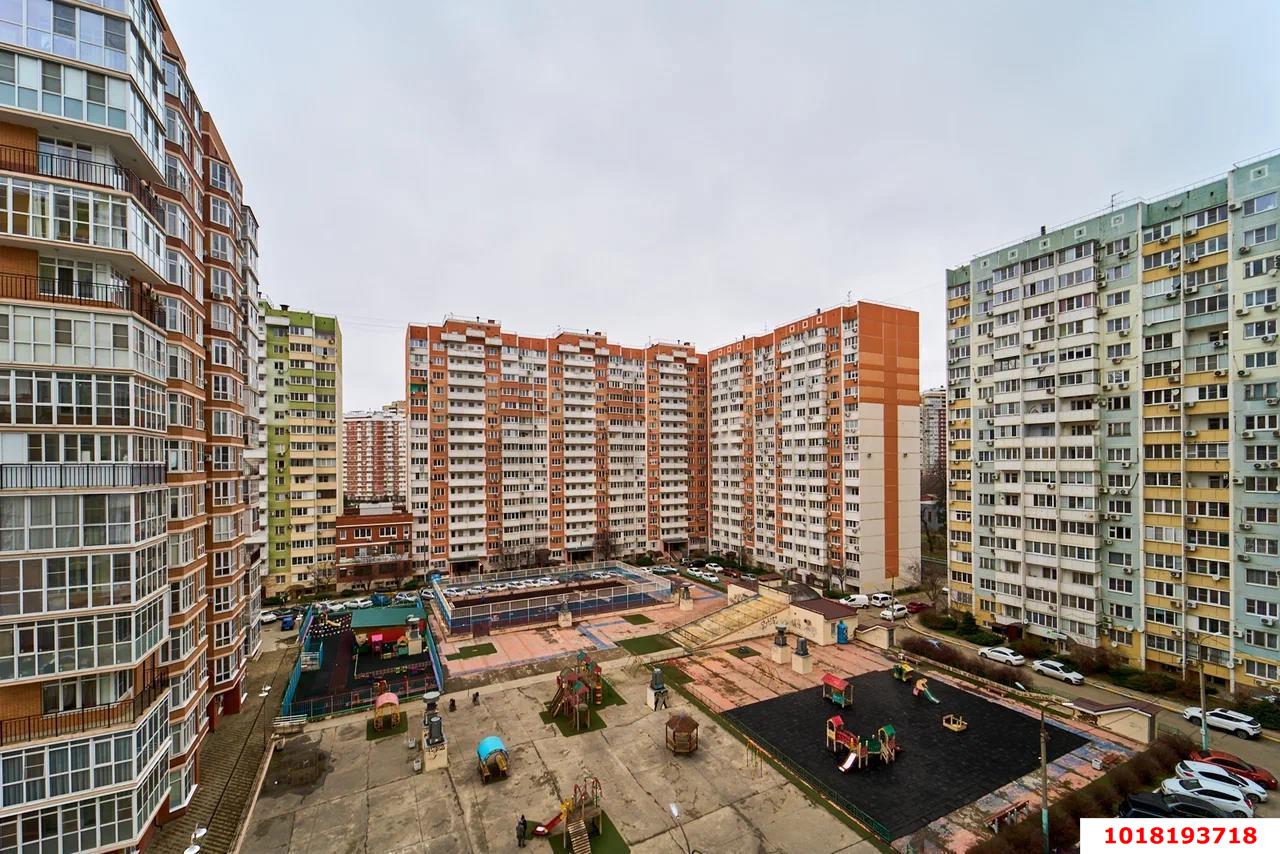 Фото №12: 1-комнатная квартира <span class="whitespace-nowrap">34 м²</span>, <span class="whitespace-nowrap">8/16 эт.</span> - Краснодар, Прикубанский внутригородской округ, мкр. Юбилейный, ул. имени Калинина, 13к60