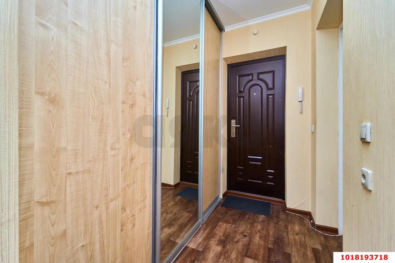 Фото №9: 1-комнатная квартира <span class="whitespace-nowrap">34 м²</span>, <span class="whitespace-nowrap">8/16 эт.</span> - Краснодар, Прикубанский внутригородской округ, мкр. Юбилейный, ул. имени Калинина, 13к60