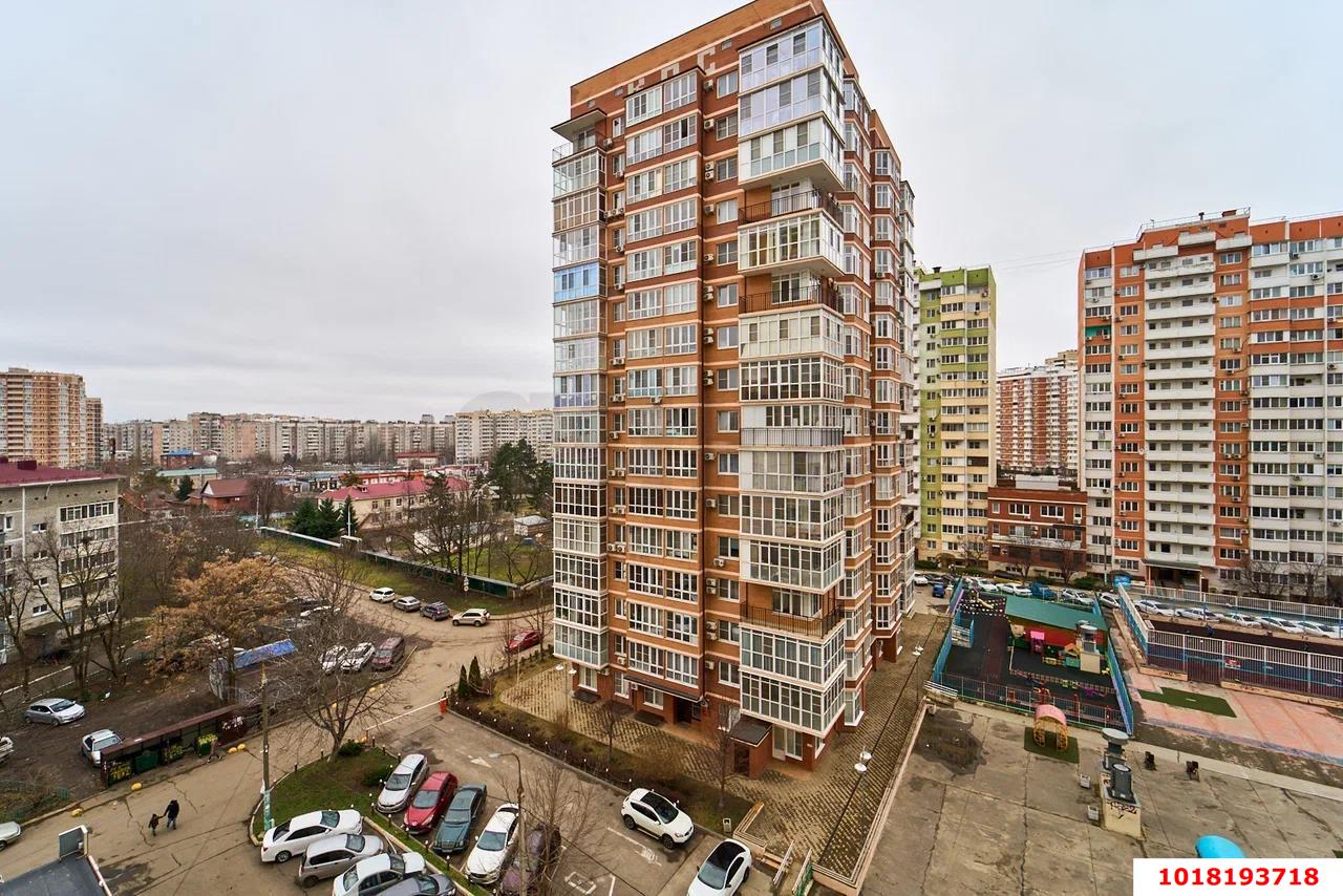 Фото №11: 1-комнатная квартира <span class="whitespace-nowrap">34 м²</span>, <span class="whitespace-nowrap">8/16 эт.</span> - Краснодар, Прикубанский внутригородской округ, мкр. Юбилейный, ул. имени Калинина, 13к60