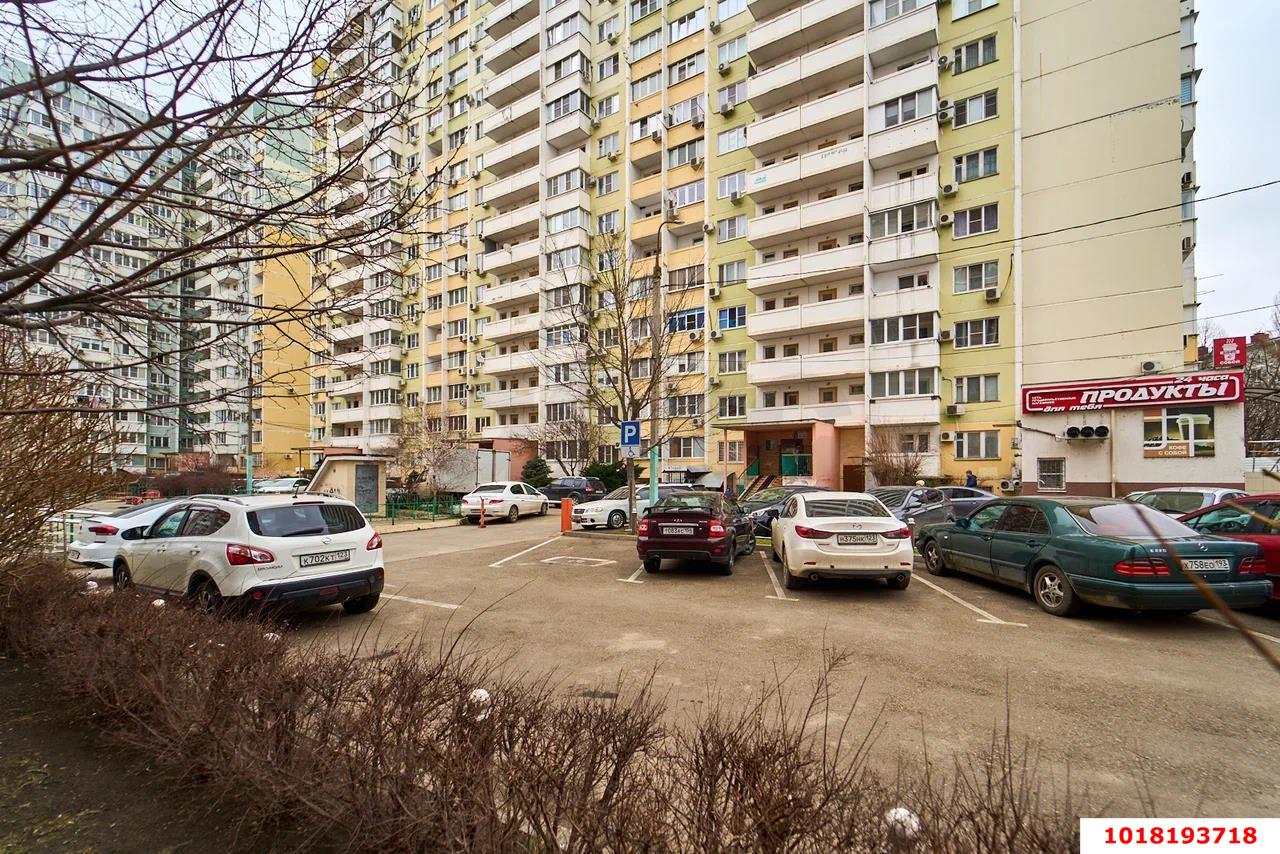 Фото №16: 1-комнатная квартира <span class="whitespace-nowrap">34 м²</span>, <span class="whitespace-nowrap">8/16 эт.</span> - Краснодар, Прикубанский внутригородской округ, мкр. Юбилейный, ул. имени Калинина, 13к60