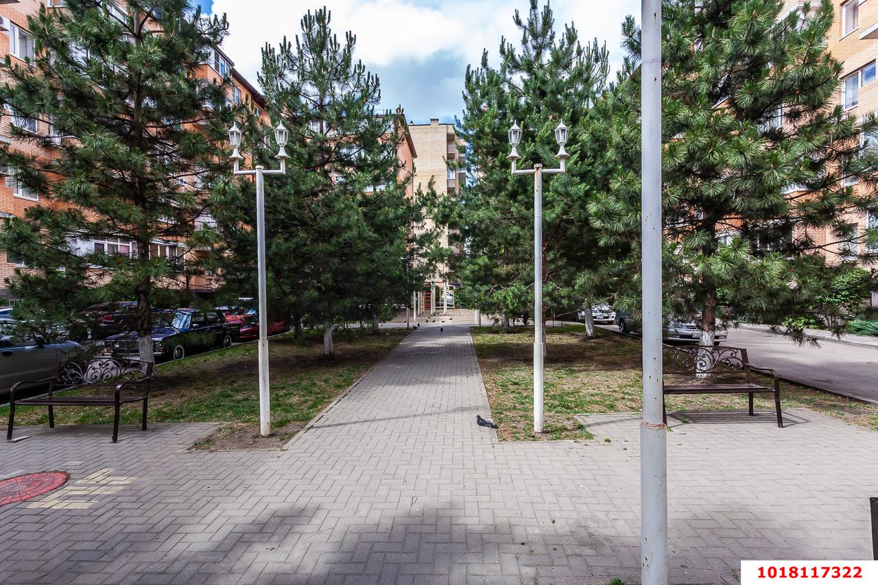Фото №14: 1-комнатная квартира <span class="whitespace-nowrap">38 м²</span>, <span class="whitespace-nowrap">6/6 эт.</span> - Краснодар, Прикубанский внутригородской округ, ЖК Лучезарный, мкр. Музыкальный, ул. имени Сергея Есенина, 151