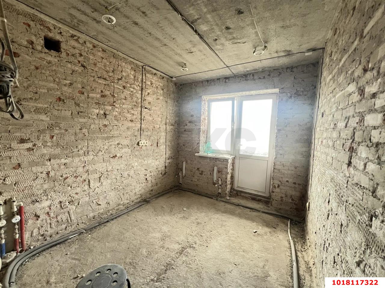 Фото №6: 1-комнатная квартира <span class="whitespace-nowrap">38 м²</span>, <span class="whitespace-nowrap">6/6 эт.</span> - Краснодар, Прикубанский внутригородской округ, ЖК Лучезарный, мкр. Музыкальный, ул. имени Сергея Есенина, 151