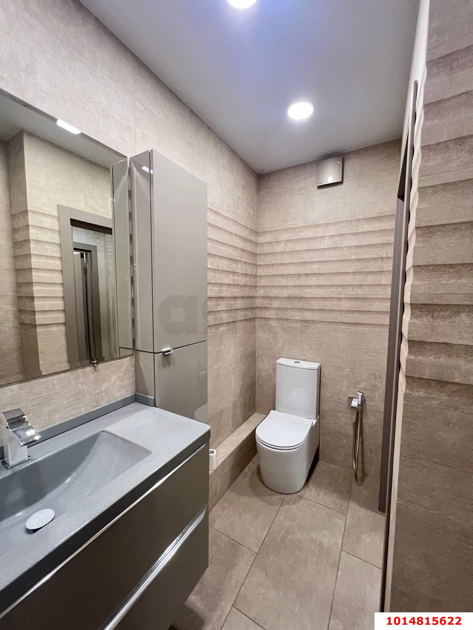 Фото №10: 2-комнатная квартира <span class="whitespace-nowrap">62 м²</span>, <span class="whitespace-nowrap">11/16 эт.</span> - Краснодар, Центральный внутригородской округ, мкр. Центральный, ул. Красная, 176